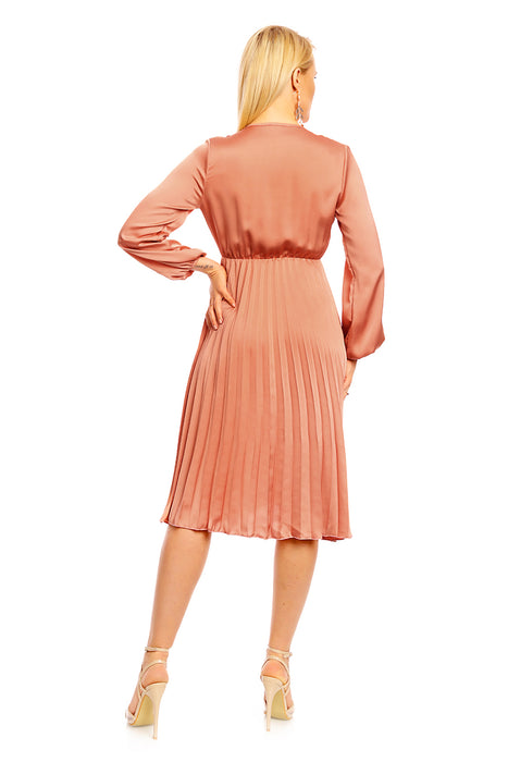 Pleated midi dress with V-neck long sleeve gold